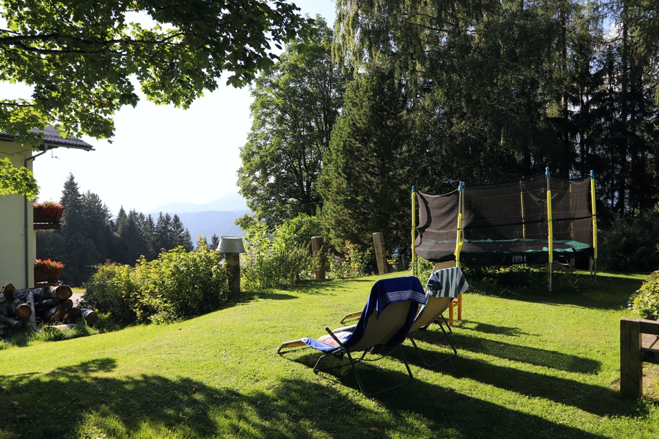 Liegestühle mit Aussicht